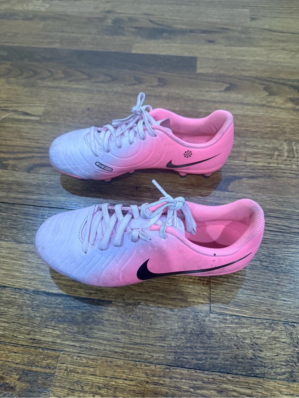 Nike Women's Pink to White Gradient Soccer Cleats